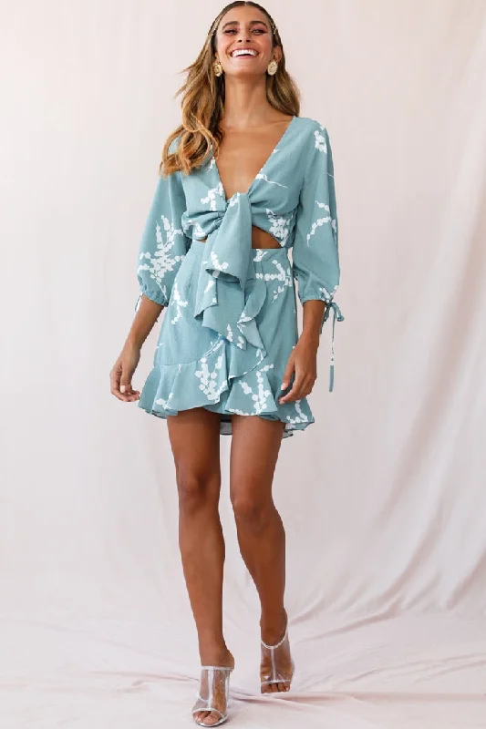 Best Seller Stavroulla Tie-Front Three Quarter Sleeve Dress Sage